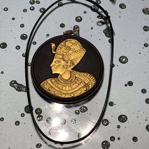 Wedgwood Tutankhamen Face Gold 3” Necklace